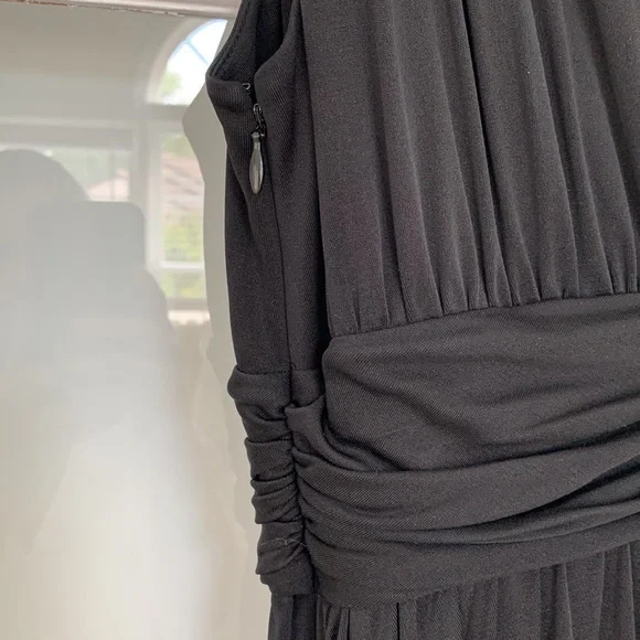 Vivienne Tam silk jersey black cocktail dress, size 2 lined EUC and easy to wear - Picture 4 of 8